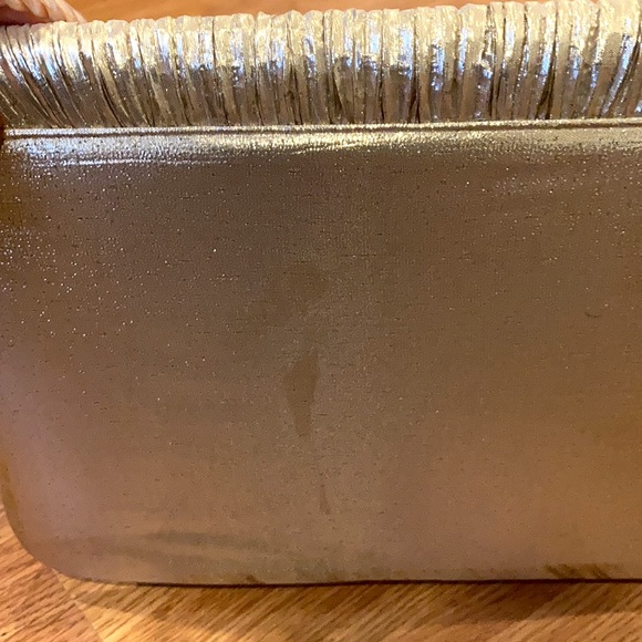 Vintage Whittall & Shon Gold Tone floral Cocktail Wedding bag - Picture 9 of 9